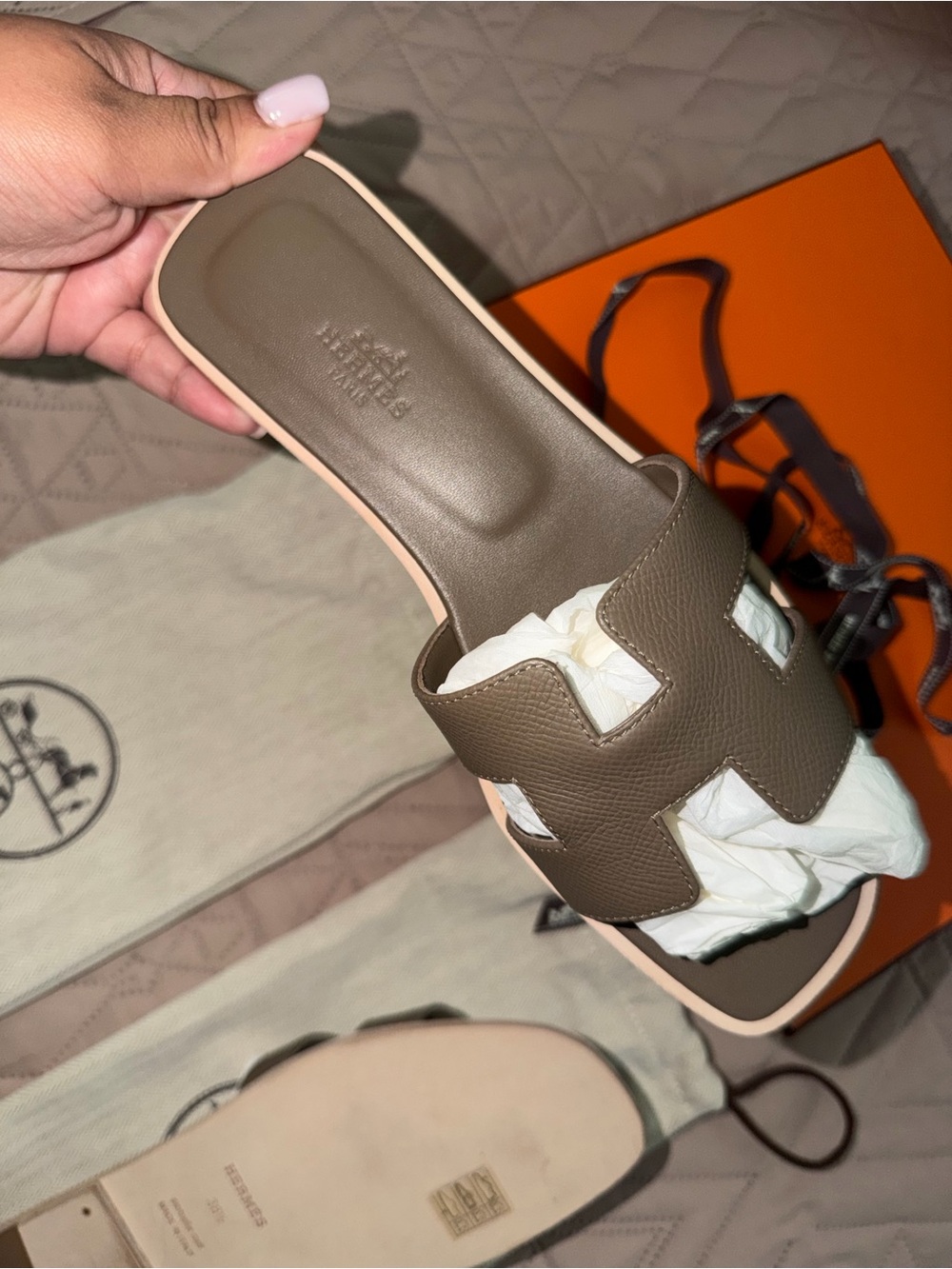 Hermes Etoupe Oran Leather Slide Sandals - Picture 4 of 6